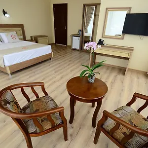 3* فندق 725 بي